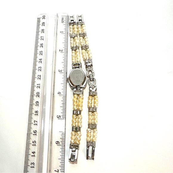 Vintage Ladies Pearl & Rhinestone Quartz Watch With Double Strand Bracelet - Picture 5 of 7